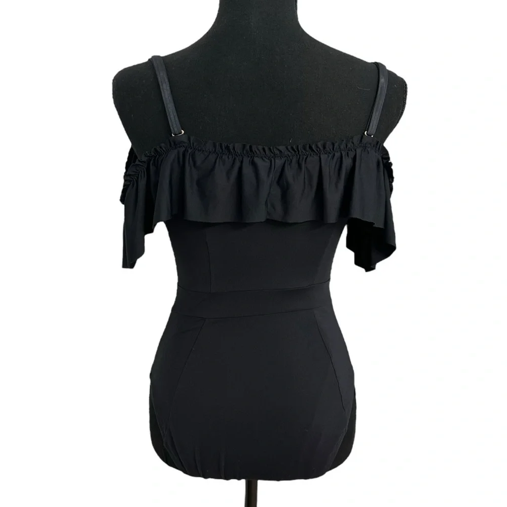 Bleu Rod Beattie off shoulder
